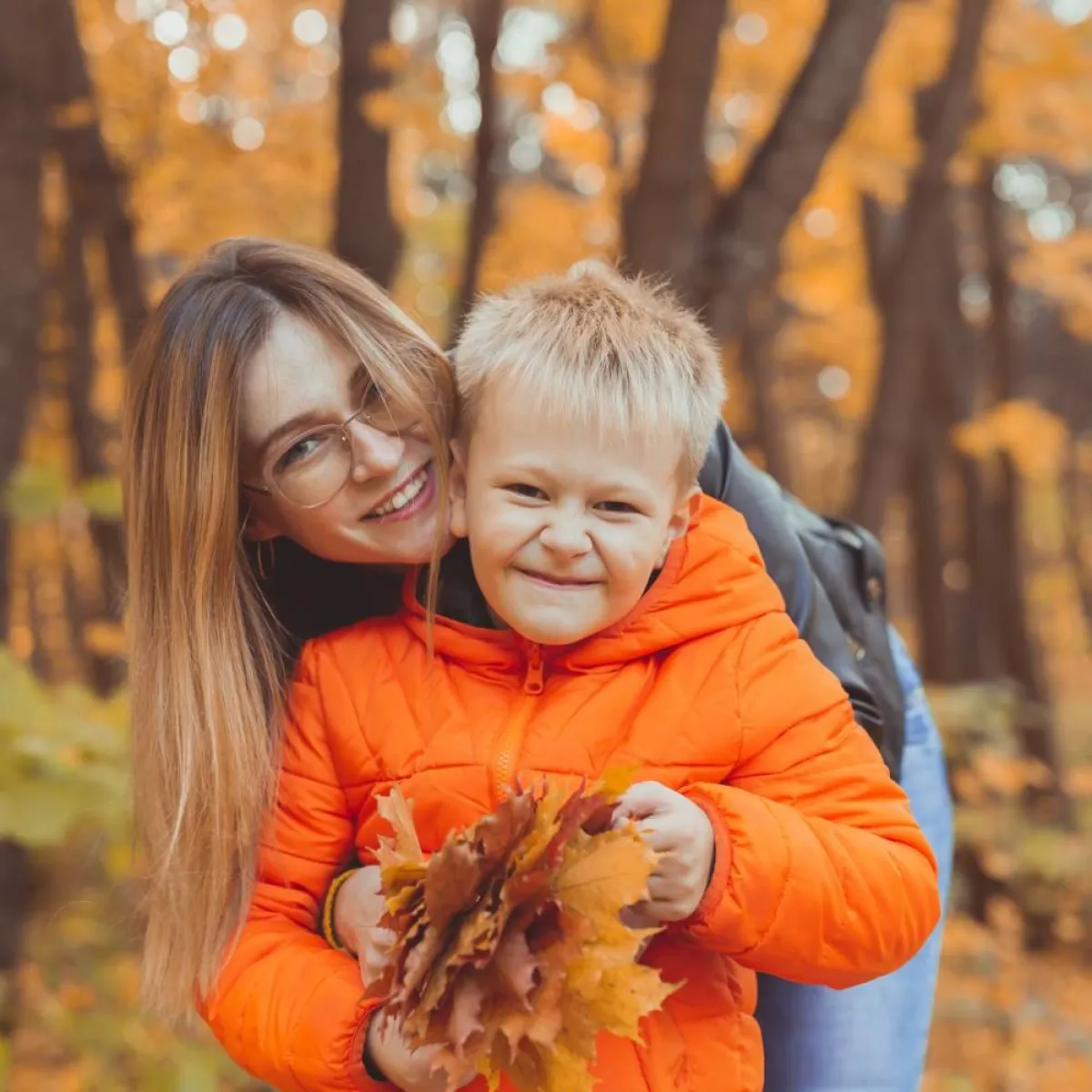 صورة لأم وطفلها