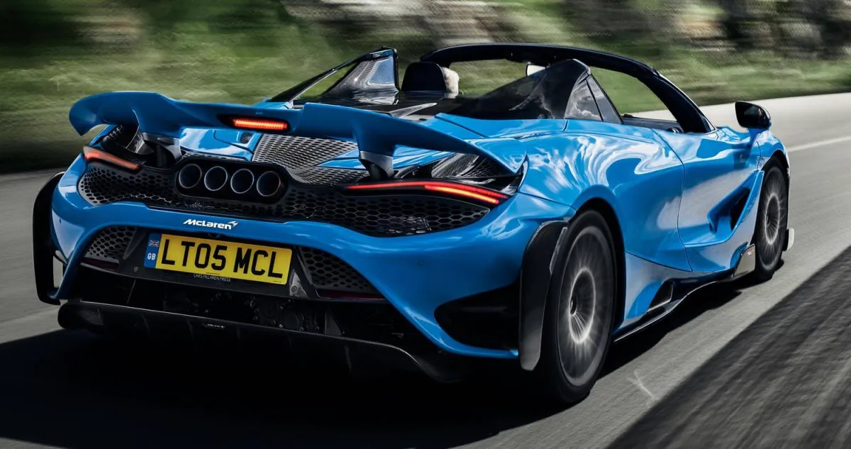 ماكلارين تسلم أول سيارة «إل تي سبايدر 765» في الإمارات