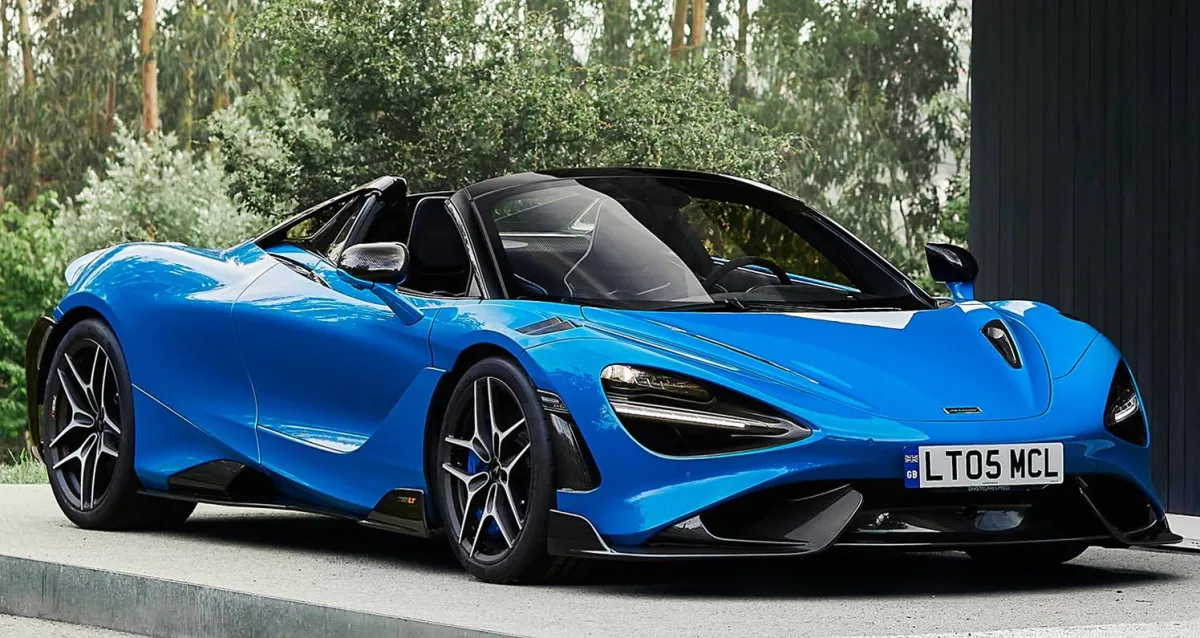 ماكلارين تسلم أول سيارة «إل تي سبايدر 765» في الإمارات