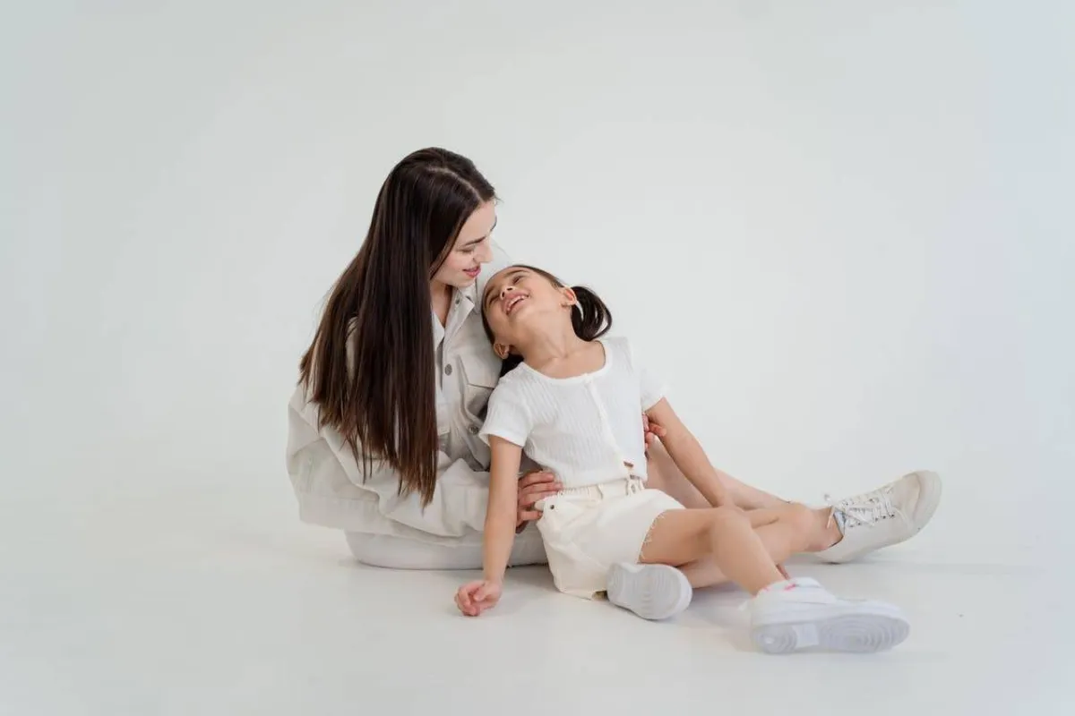 صورة لأم وطفلتها