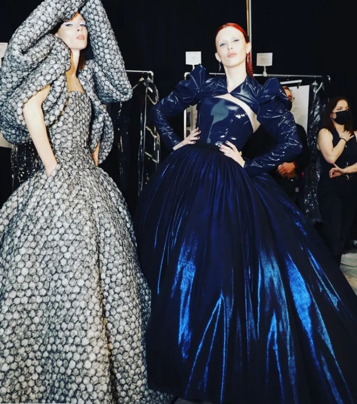 فساتين بقصات منفوخة لدى كريستيان سيريانو