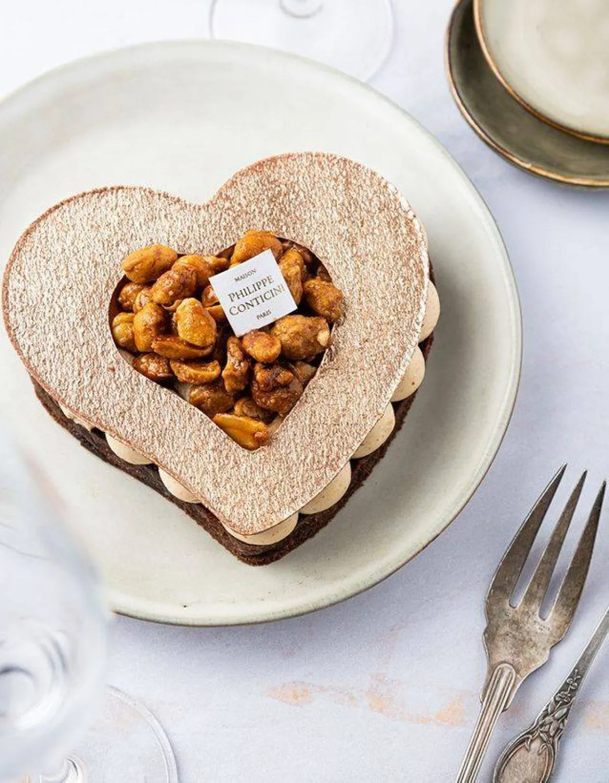 قطعة غاتو مبتكرة بمناسبة يوم الحب