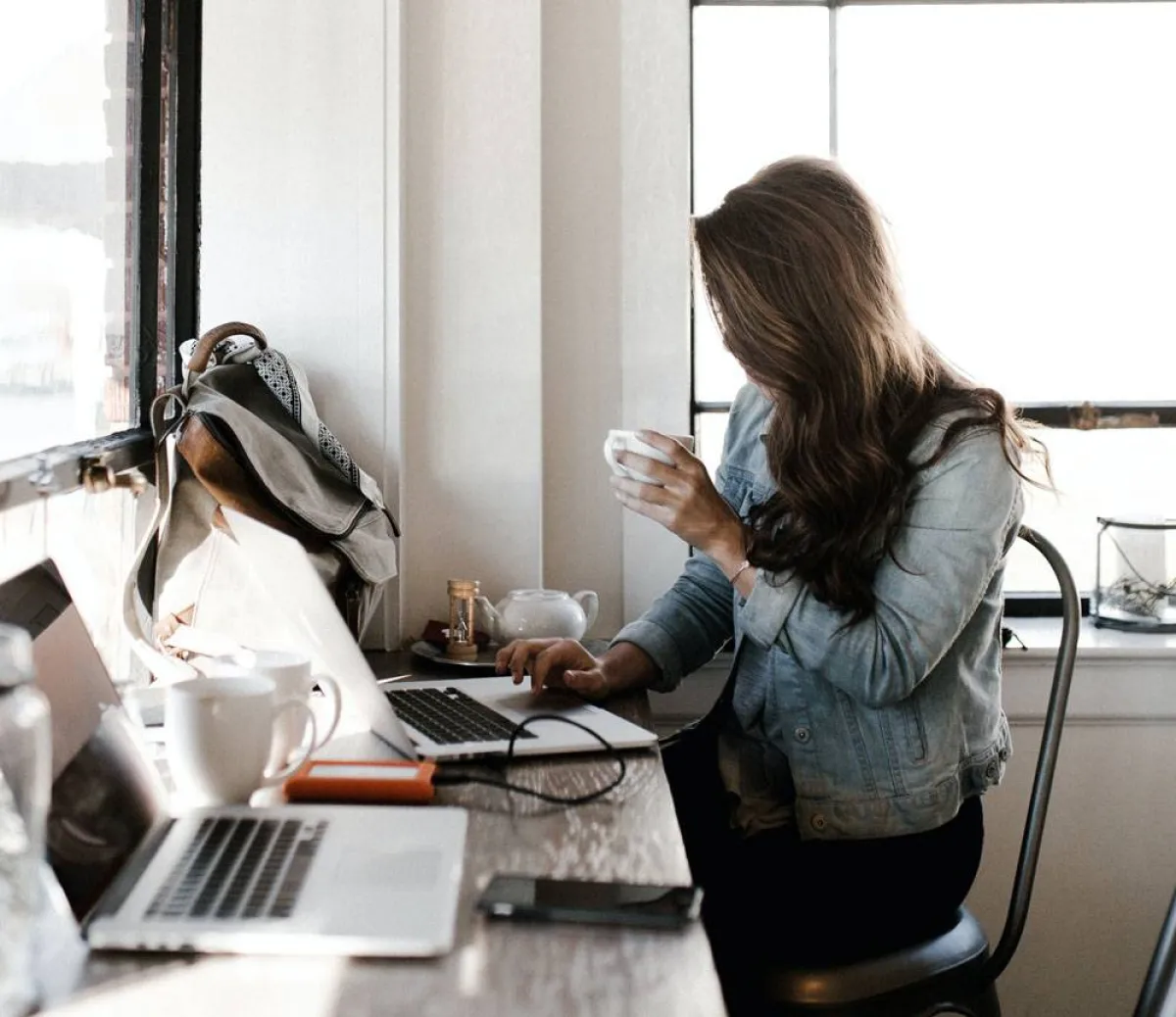 كيف يمكنك جعل وسائل التواصل الاجتماعي أكثر سلامًا