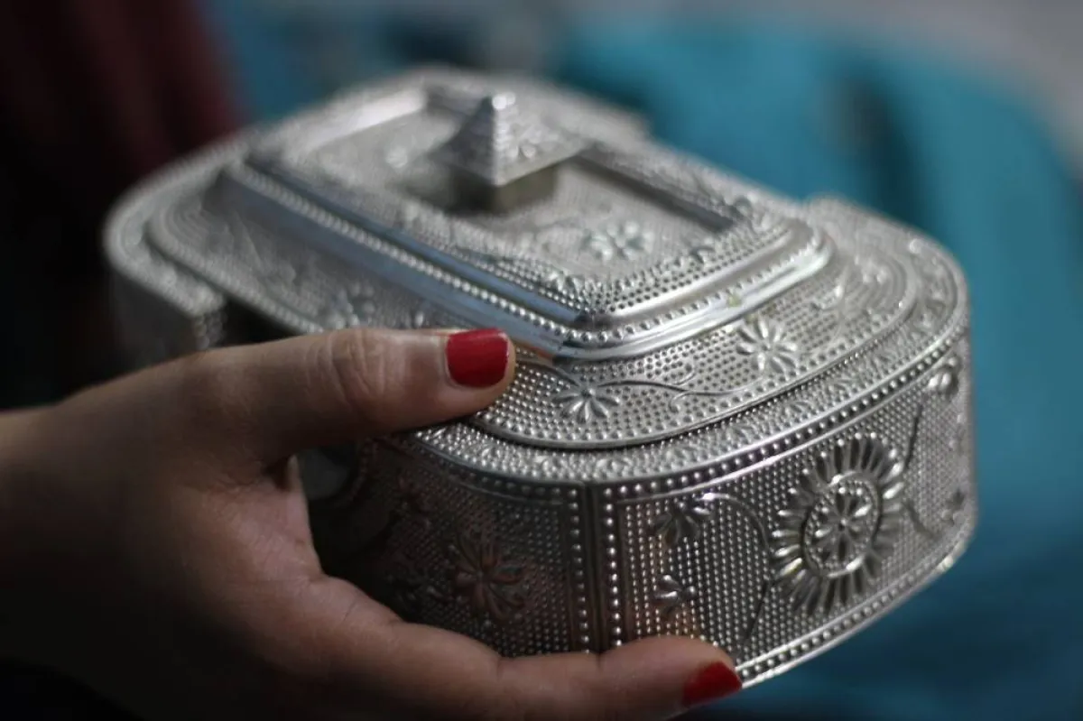 خطوات منزلية في العناية بالمصنوعات الفضّة