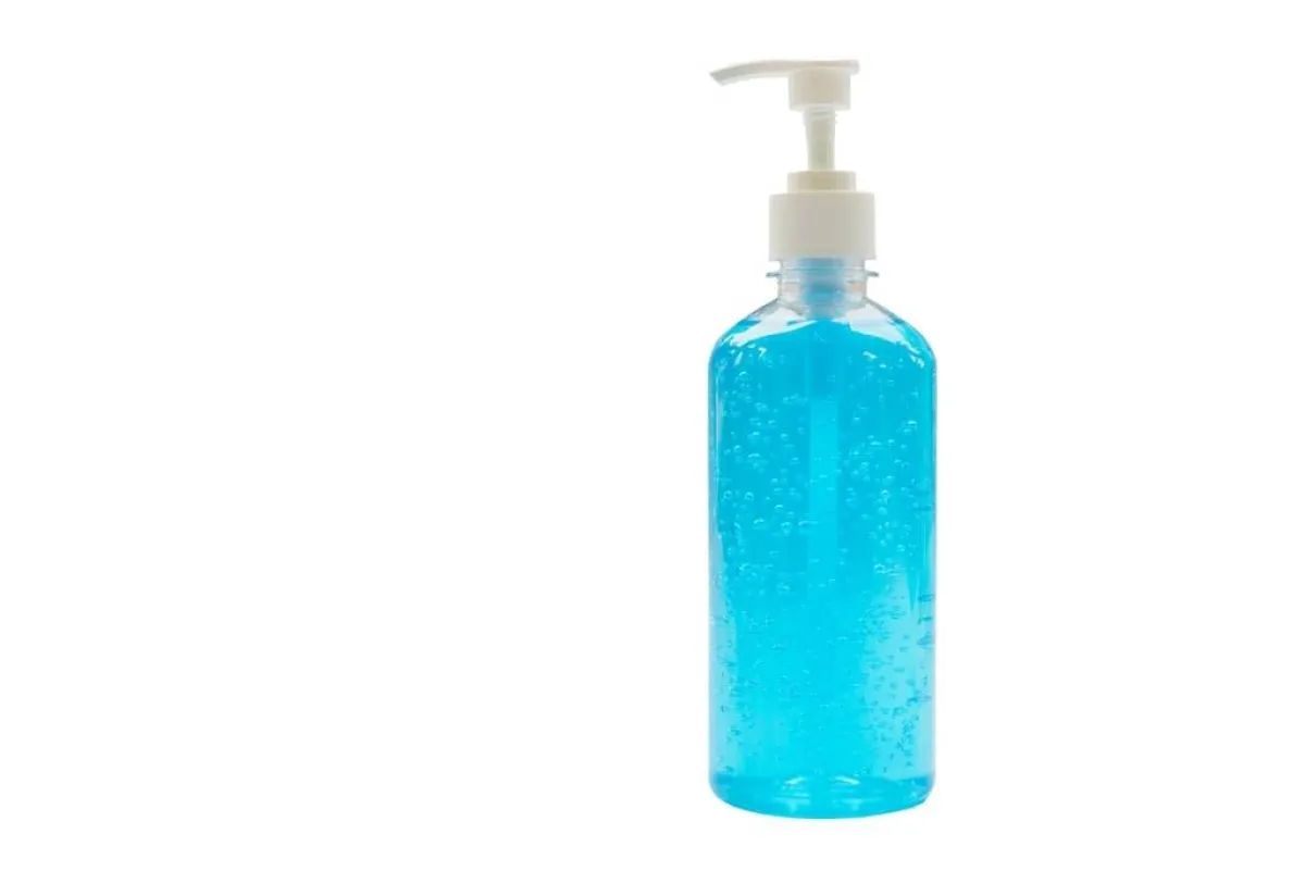 معقّم اليدين يستخدم في تلميع الحلي الفضّة