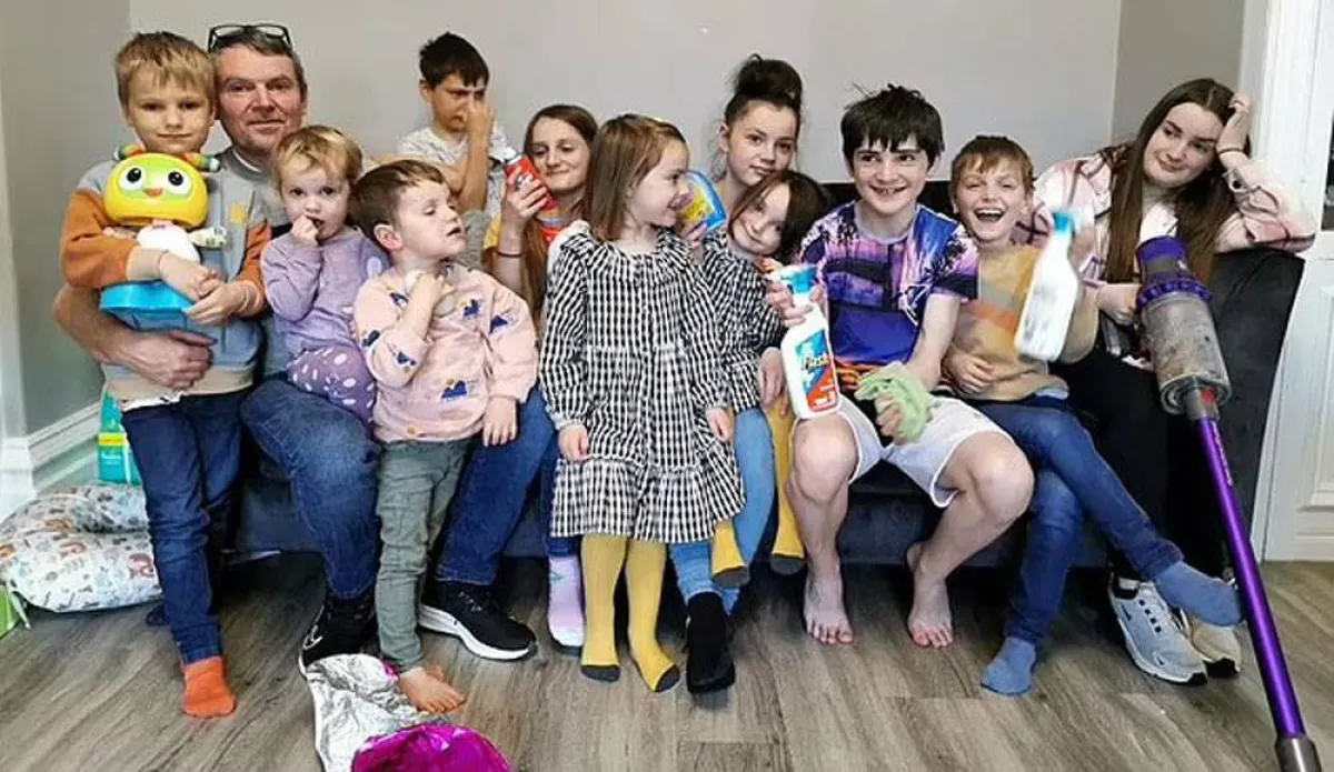 أسرة بريطانية تكسر الاعتقاد الشهير بعدد أولادها