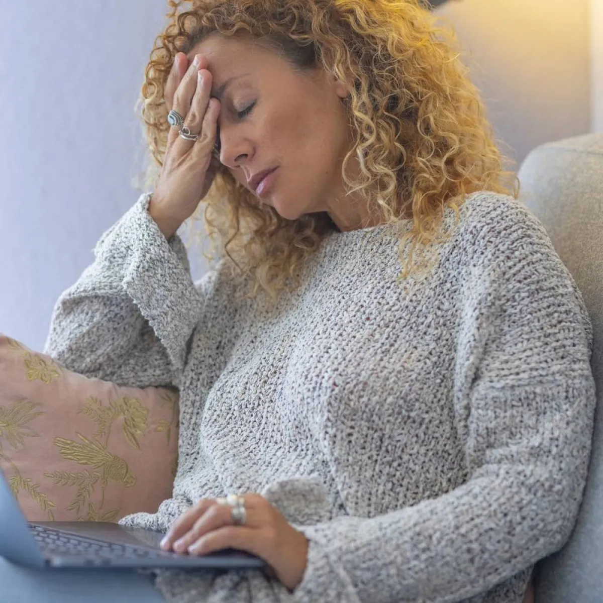 صورة لحامل متعبة