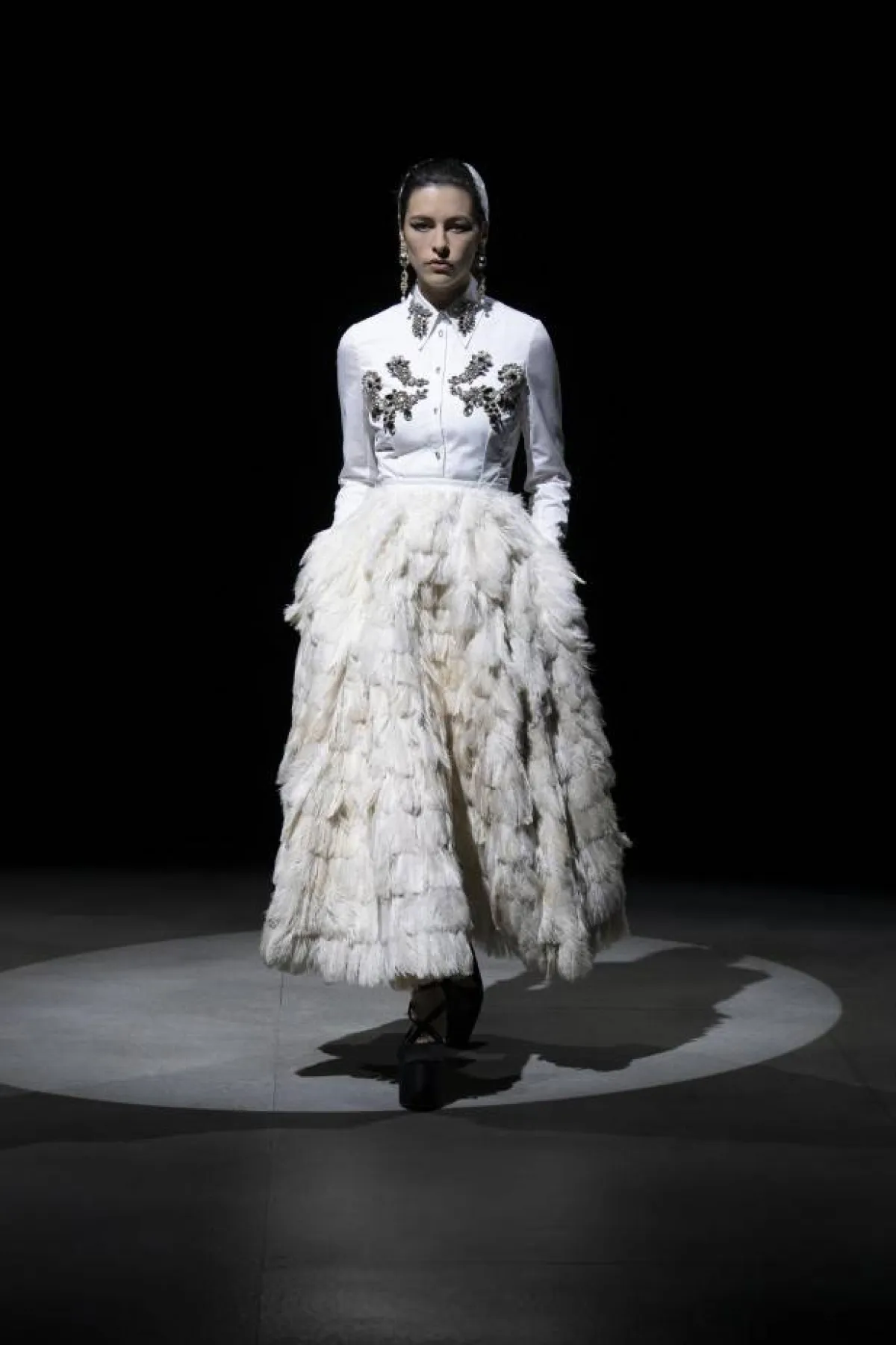 قميص مُطرز باللون الأبيض من إرديم Erdem 