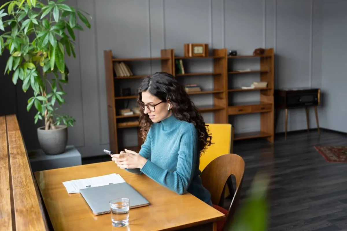 هناك العديد من الوسائل التي يُمكن استخدامها في وداع الزميل المستقيل، منها إرسال رسالة إلكترونيّة