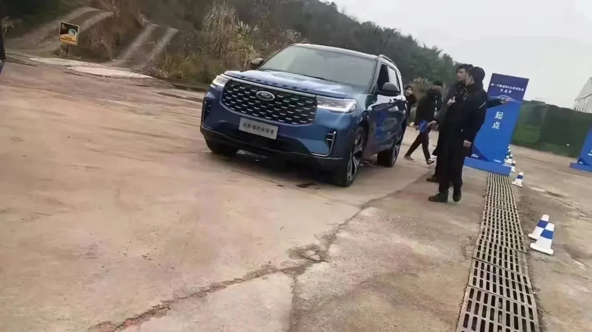 صور مسربة لفورد إكسبلورر 2023