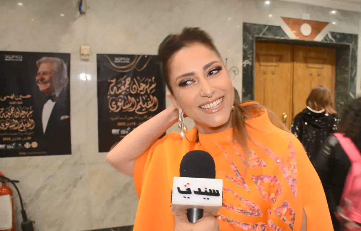 النجمة حنان مطاوع خلال لقائها بكاميرا - الصورة خاصة بسيدتي