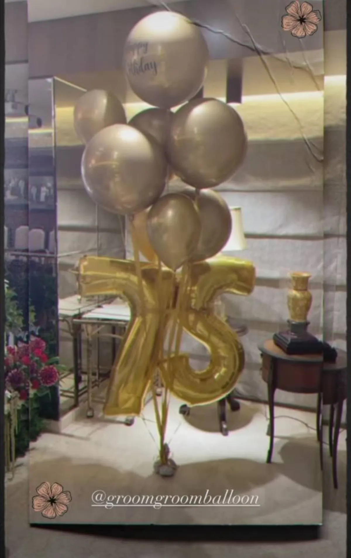 لمحة من إحتفال العائلة بيوم ميلاد راندير كابور- الصورة من قصص إنستغرام كارينا كابور