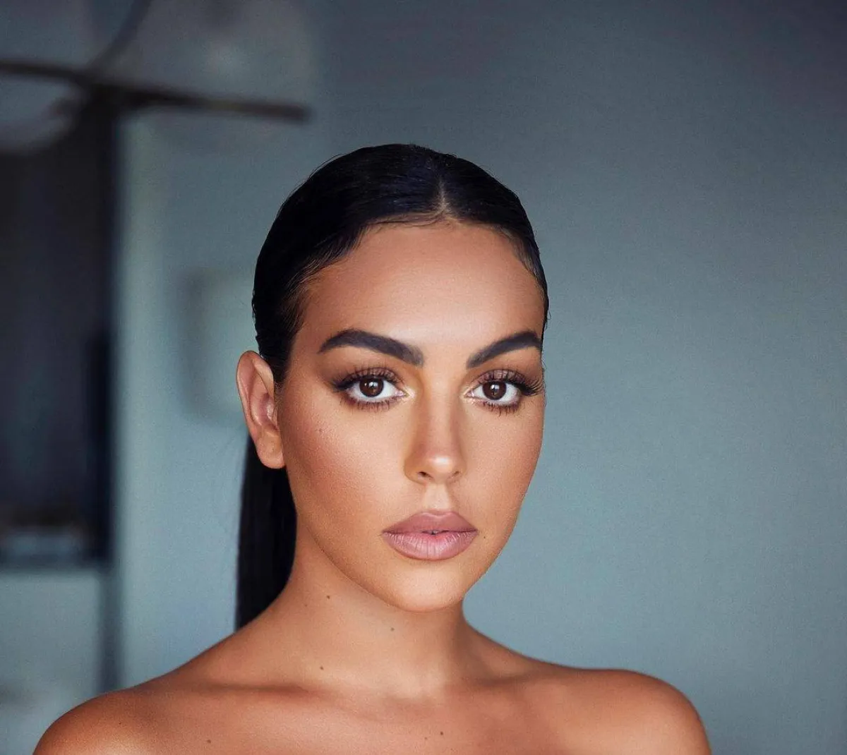 مكياج طبيعي من جورجينا رودريغيز