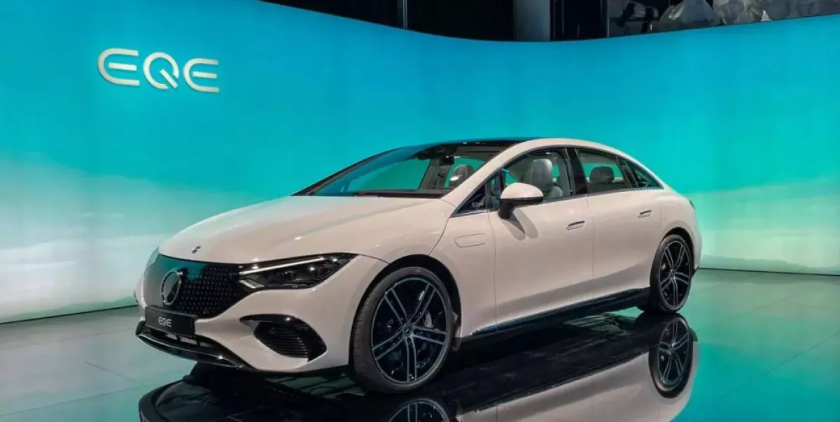 سيارة مرسيدس AMG EQE 2023