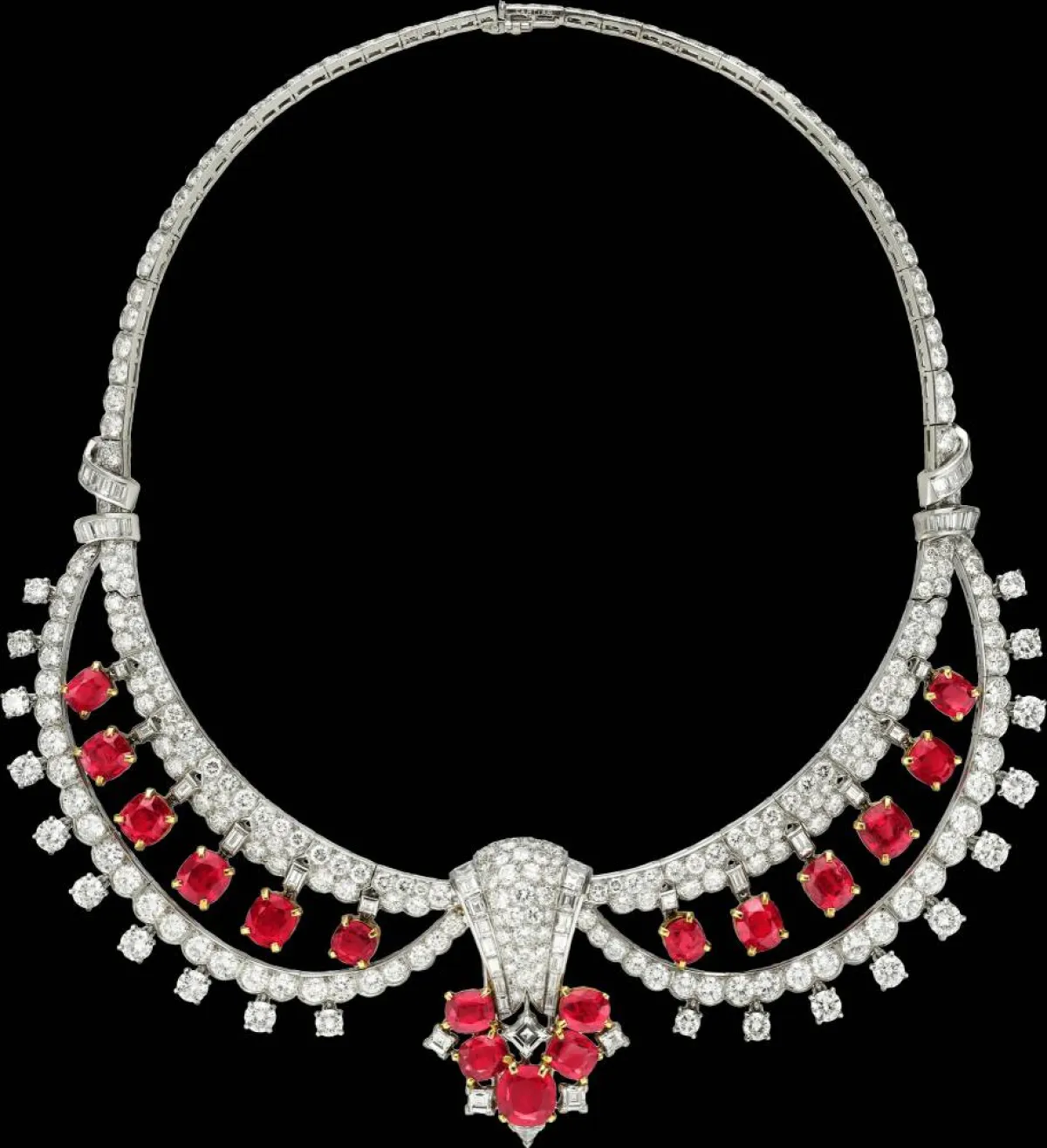 قلادة مرصعة بالألماس والياقوت الأحمر من كارتييه Cartier