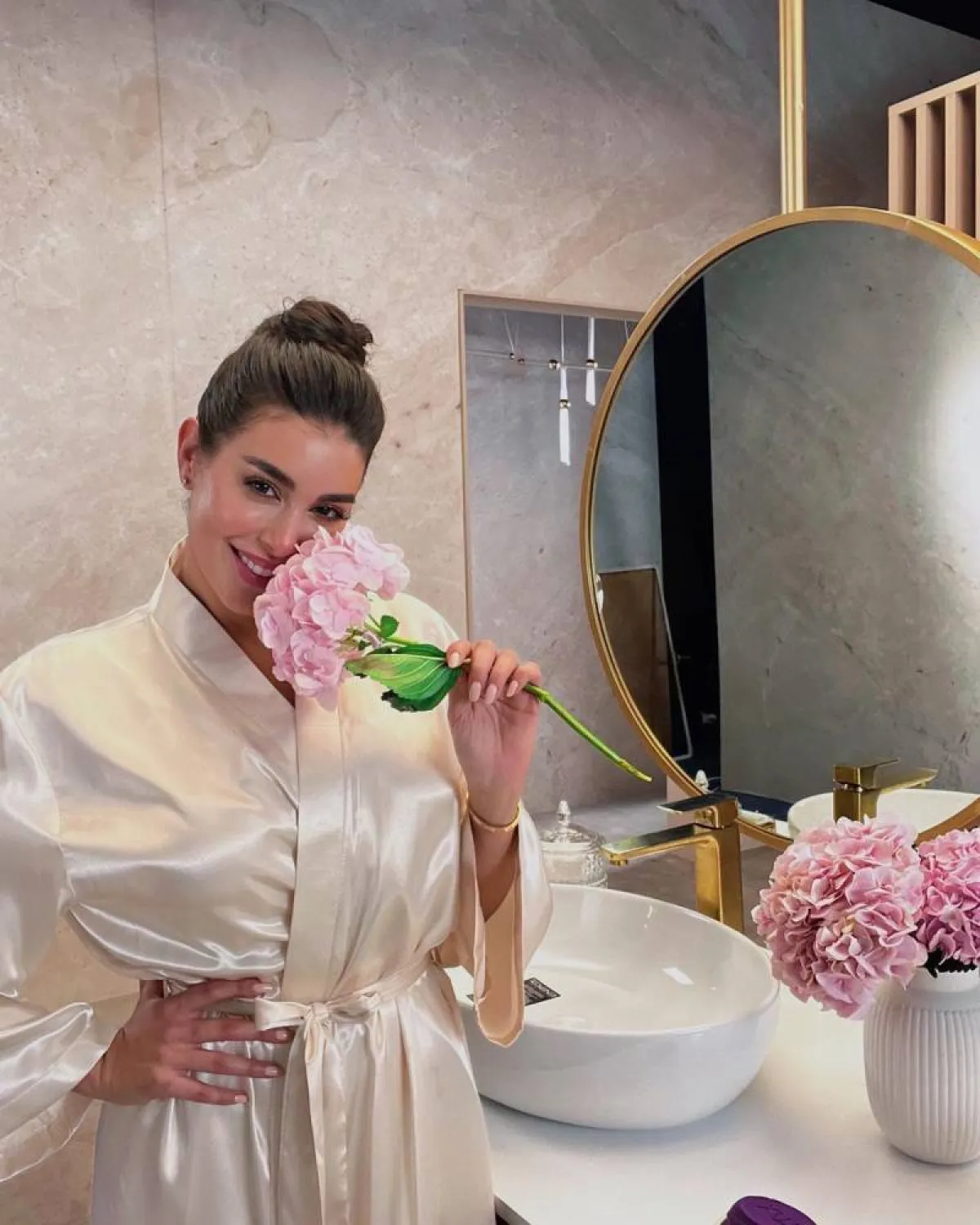 النجمة ياسمين صبري - الصورة من حسابها على انستغرام