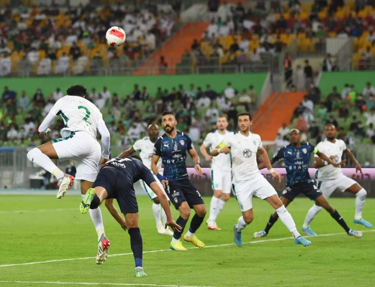 صورة من مباراة الأهلي والفيحاء