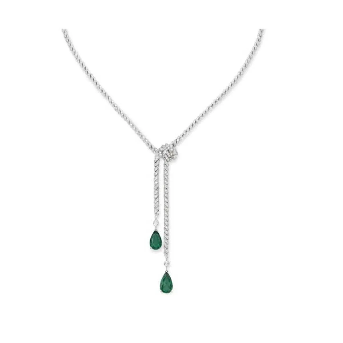 قلادة مرصعة بالألماس والزمرد من شوميه Chaumet