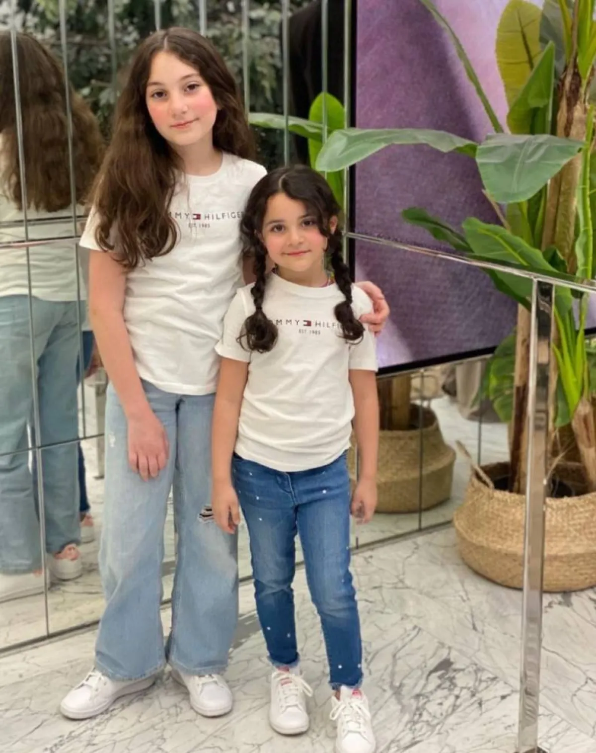 ابنتا زينب فياض رهف ودانييلا - الصورة من حسابها على انستغرام