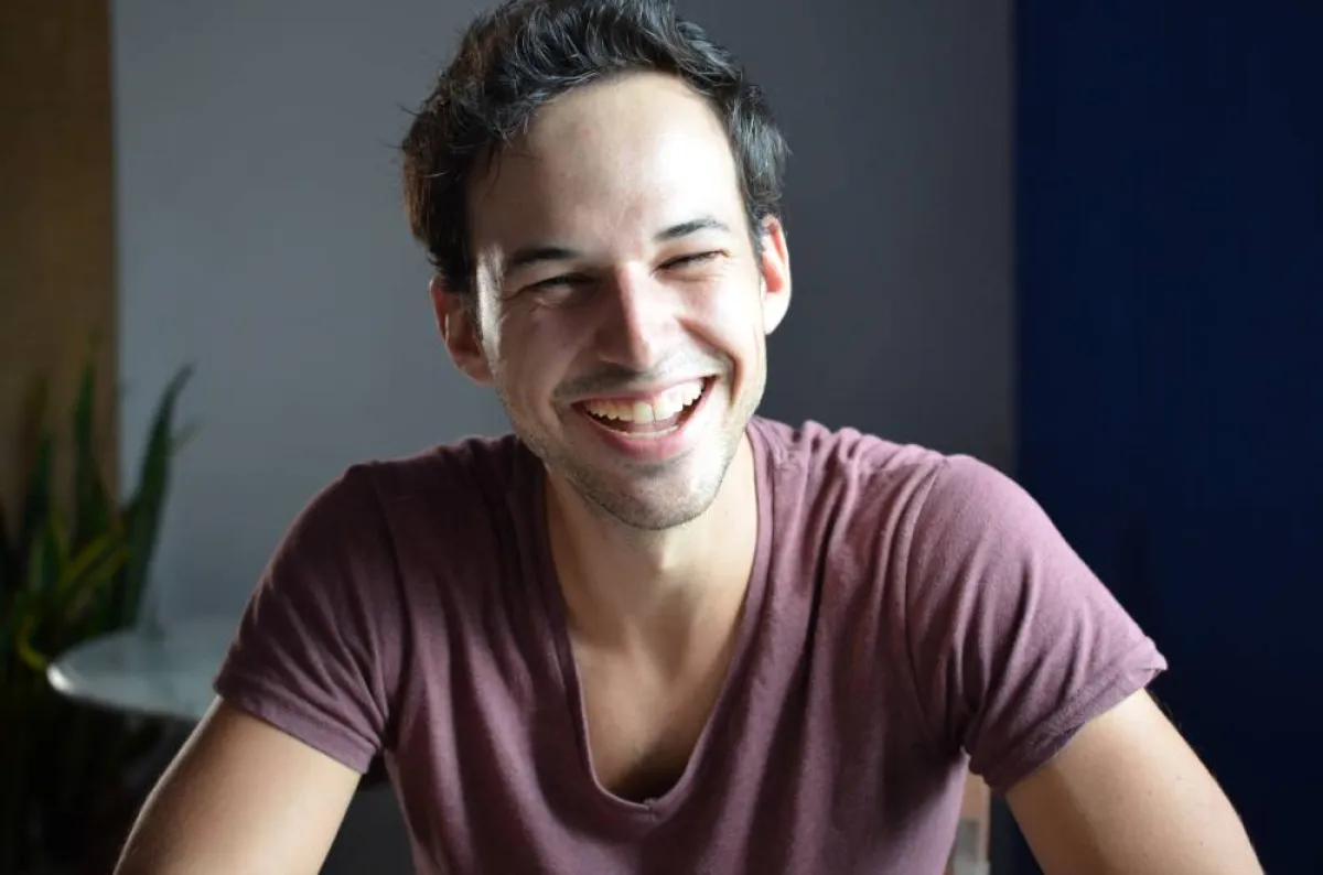 الضحك في مجال السخريّة من أخطاء الآخرين مرفوض