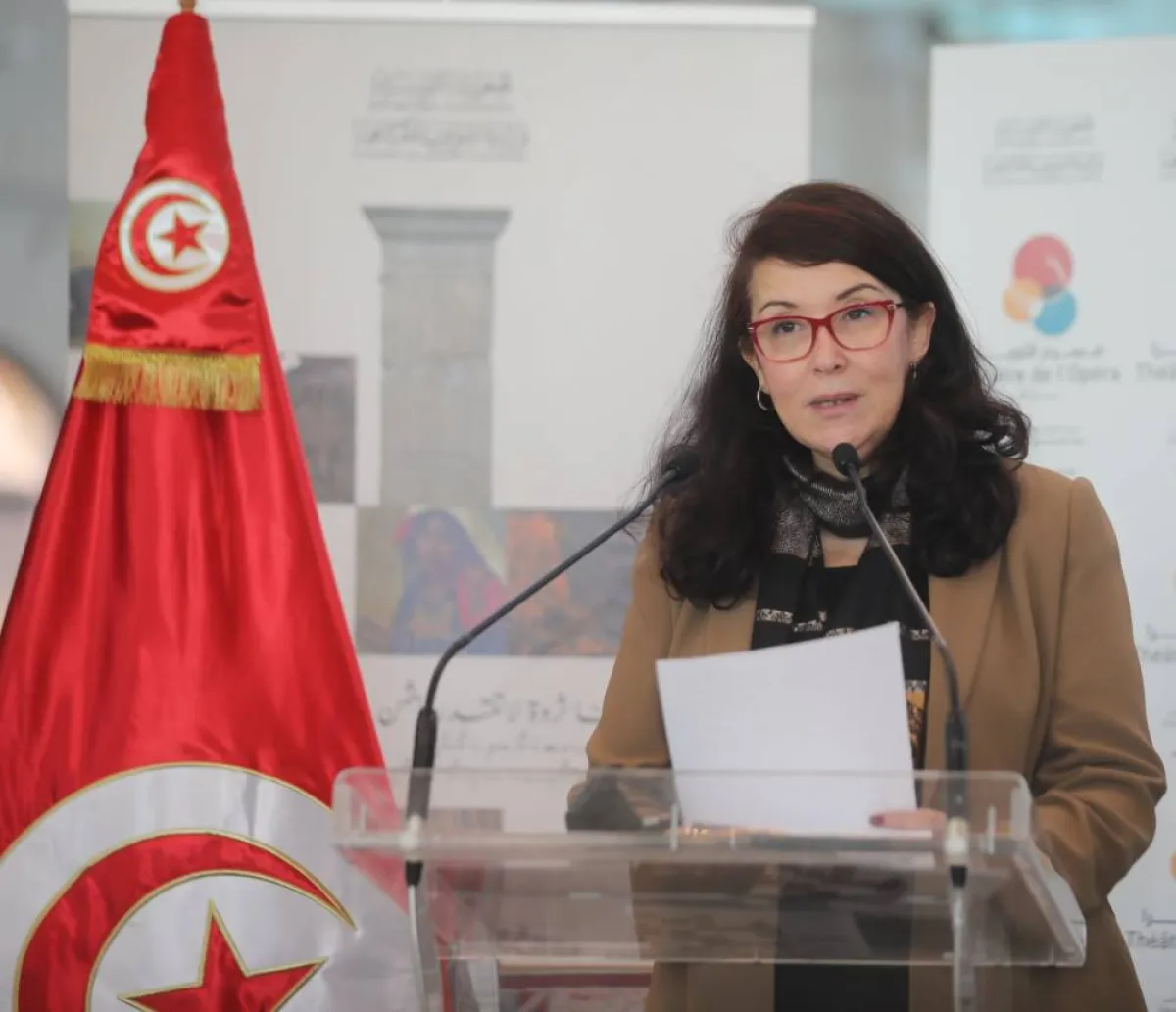 وزيرة  الثقافة في حفل تدشين المعرض