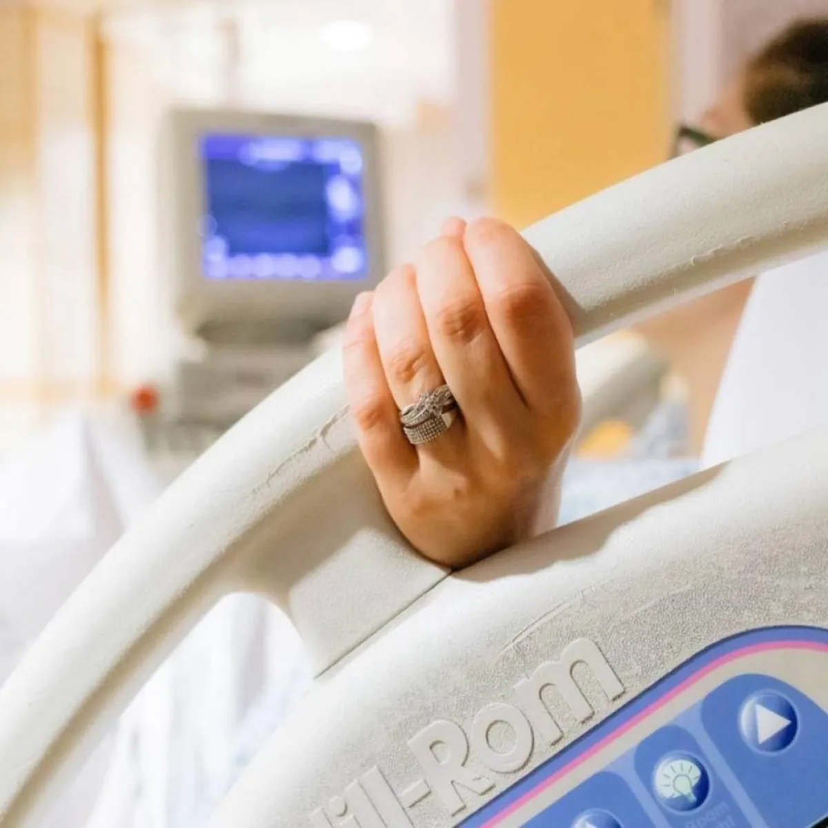 صورة لحامل تخضع للولادة المبكرة