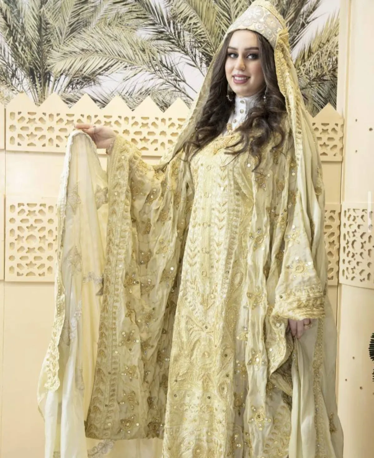 ازياء تراثية مطرزة