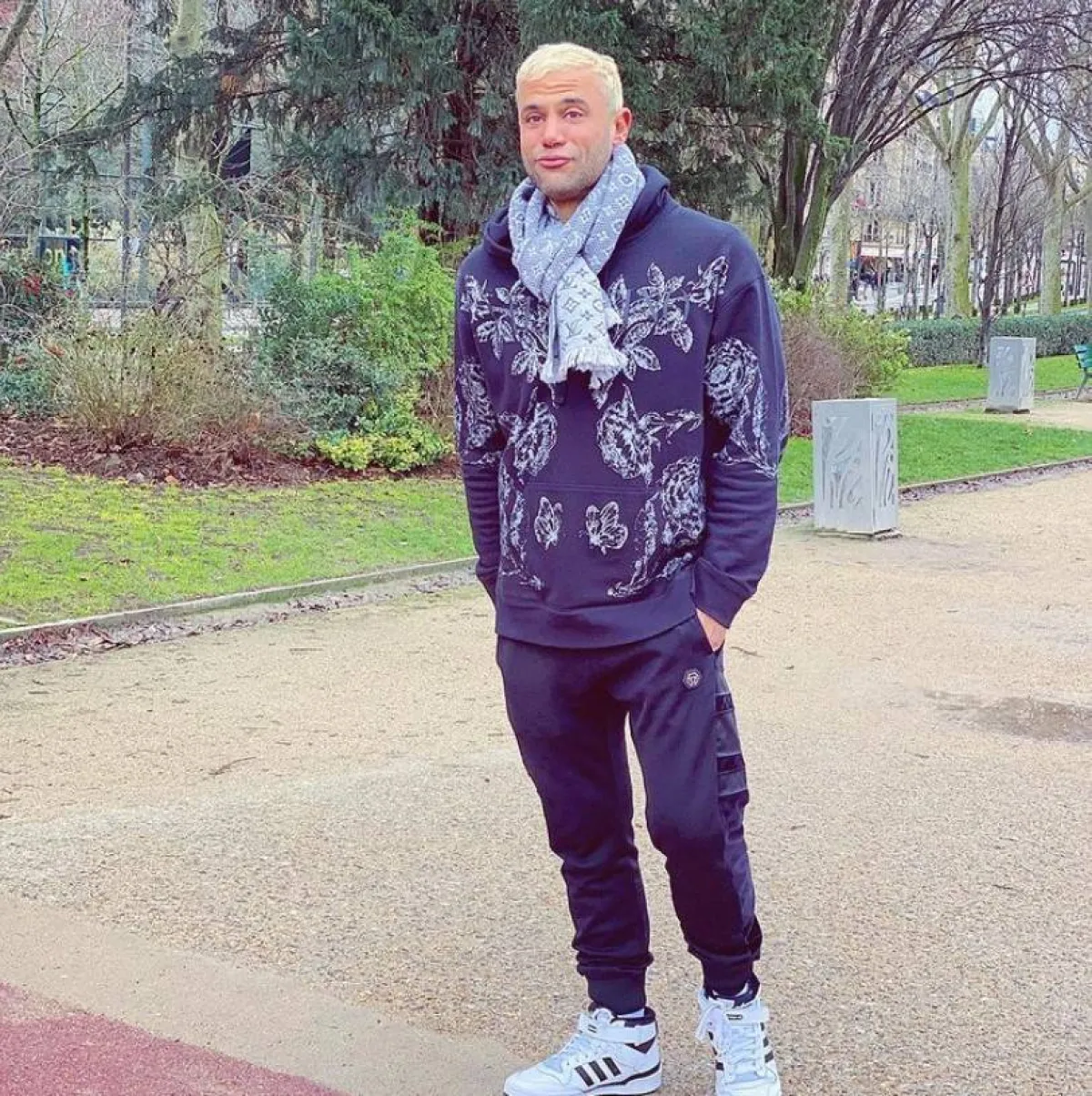 الفنان محمد عادل إمام - صورة من حسابه على " انستجرام "