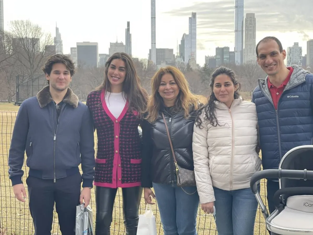 ياسمين صبري برفقة عائلتها - الصورة من حساب ياسمين على انستغرام