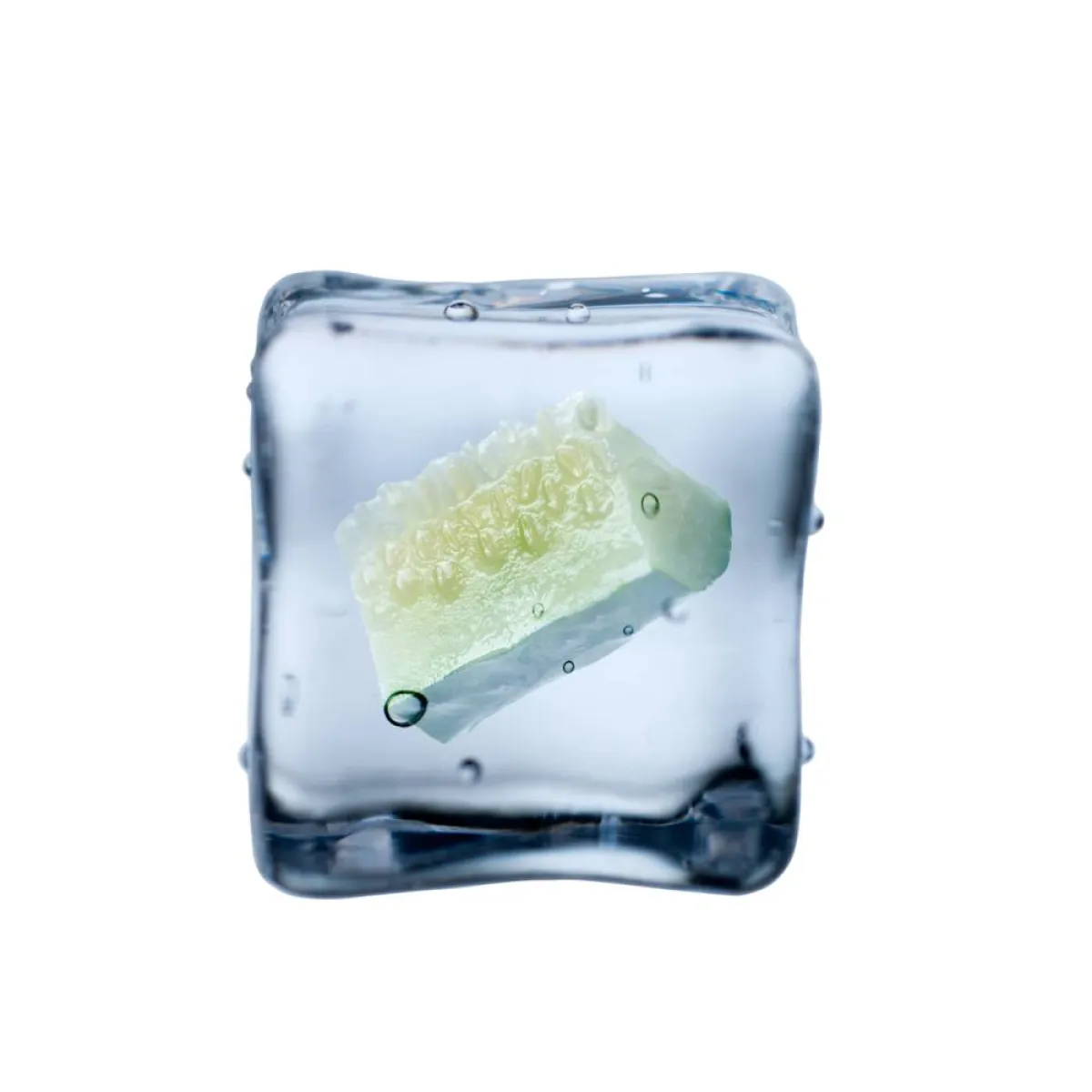 صورة لمكعب من الثلج