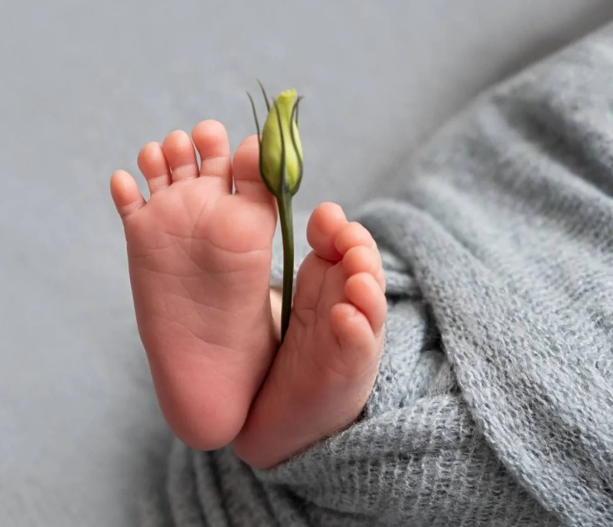 صورة تعبيرية عن غرز الولادة