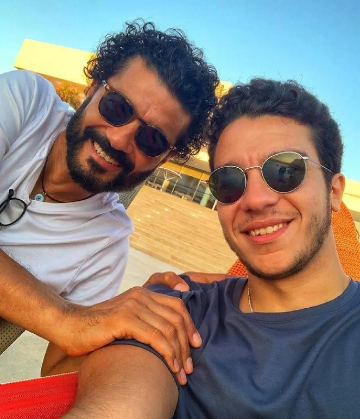 نور خالد النبوي برفقة والده الفنان خالد النبوي - الصورة من حسابه على " انستجرام "