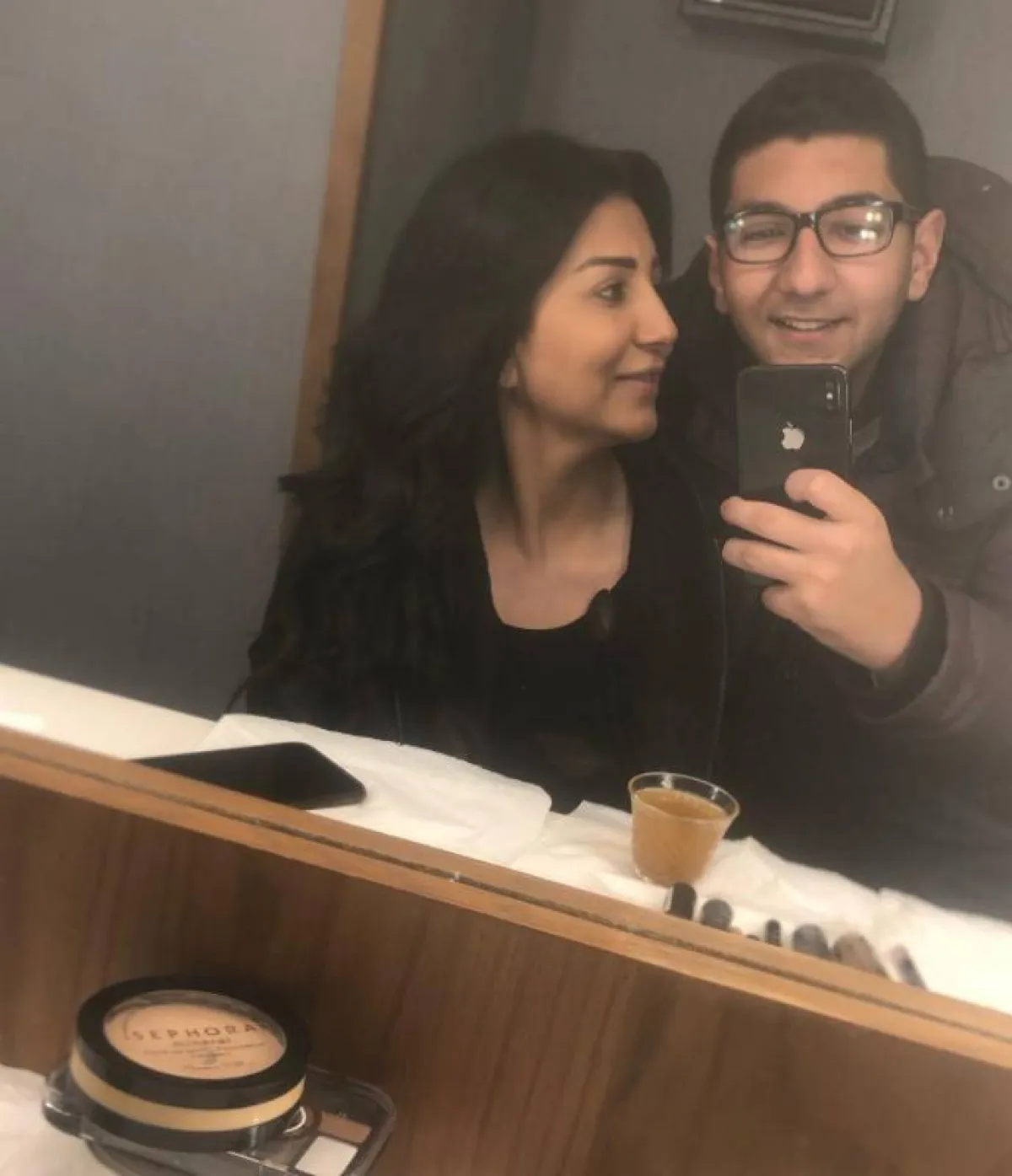 وفاء عامر برفقة نجلها عمر- الصورة من حسابها على " انستجرام "