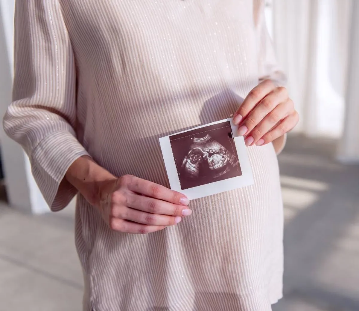 صورة لحامل تعرف نوع جنينها من صورة للسونار