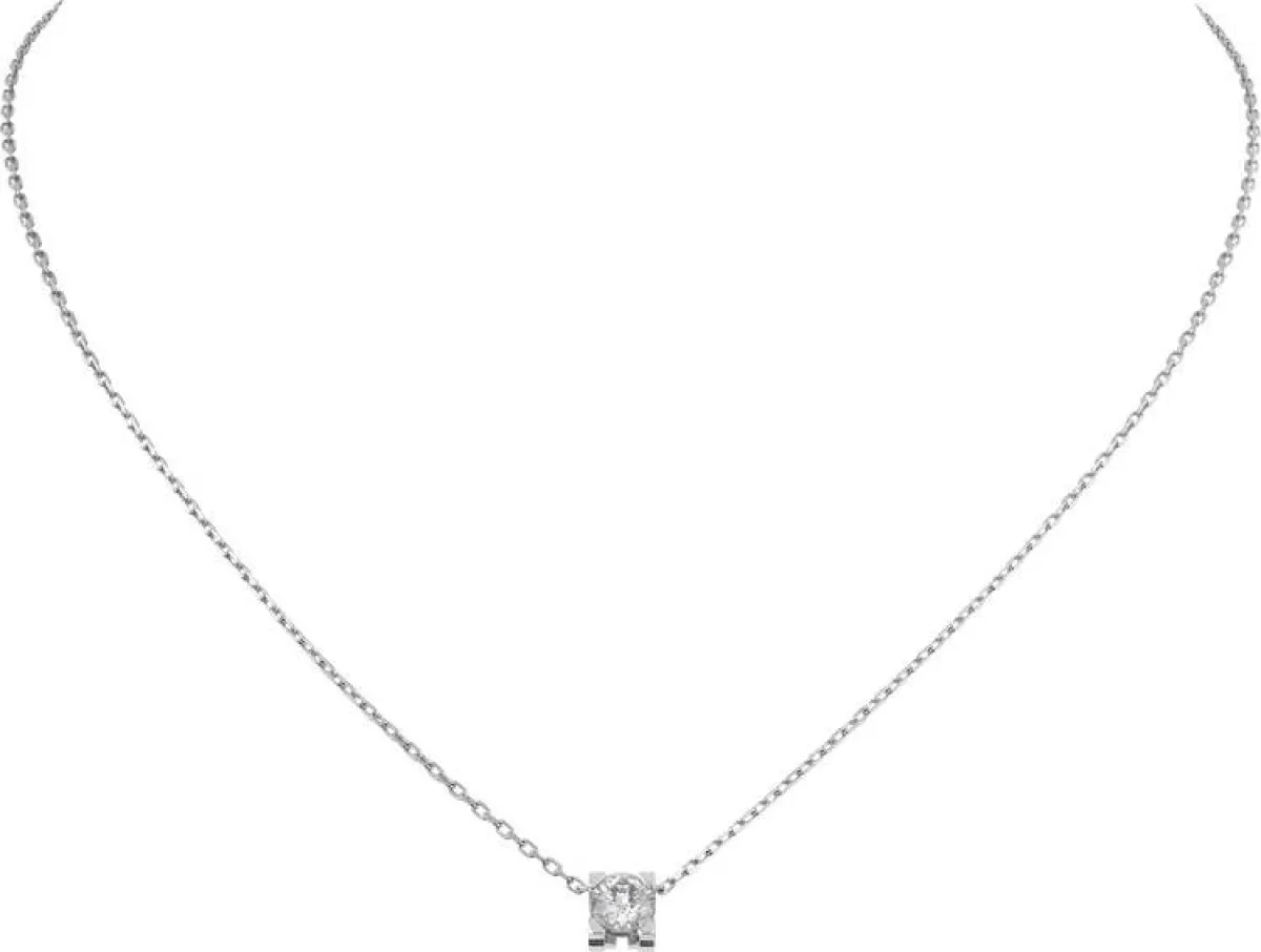 سلسلة ذهب مُزينة بحجر الألماس في الوسط من كارتييه Cartier