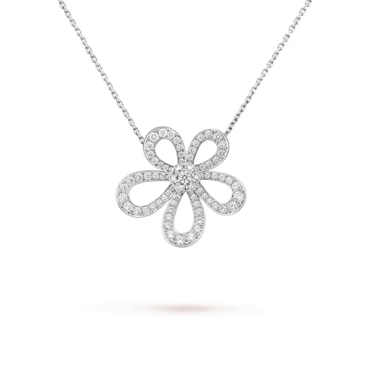 سلسلة ذهب مزينة بحجر ألماس في الوسط من فان كليف آند أربلز Van Cleef & Arpels