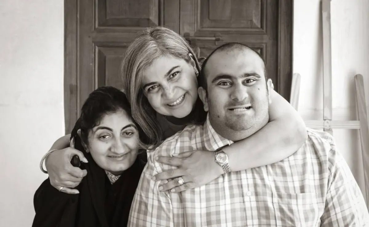 صورة لغولشان مع عبدالله وأسماء