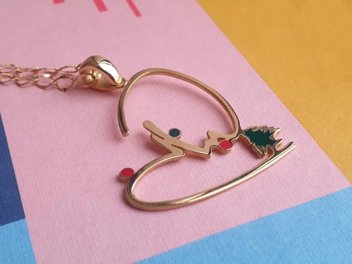 من تصاميم المصممة رزان باسم