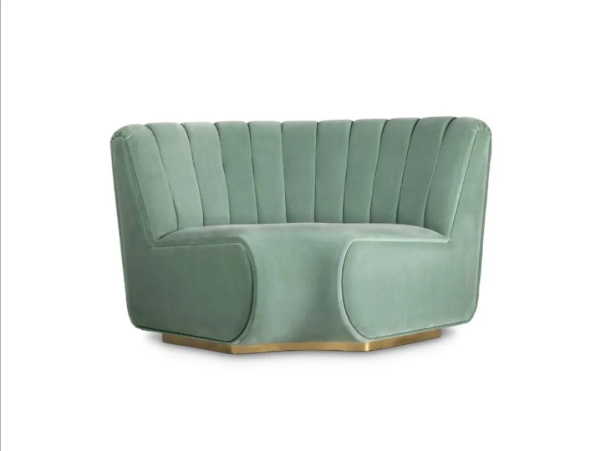 أريكة ملونة بالأخضر الفاتح
