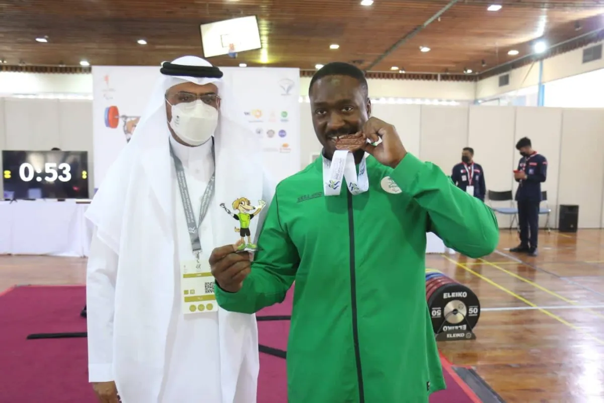 سعيد هوساوي - الصورة من حساب اللجنة الأولمبية والبارالمبية السعودية على تويتر 