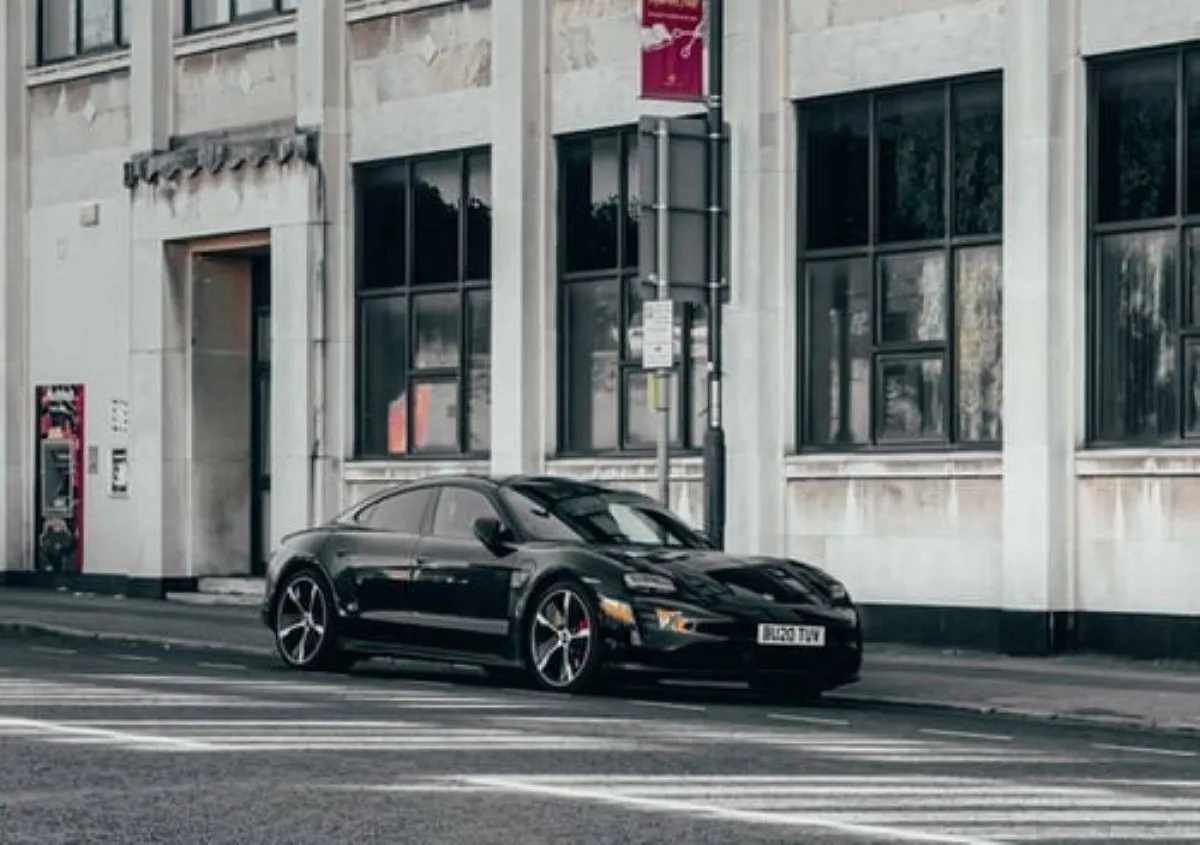 السيارة الكهربائية