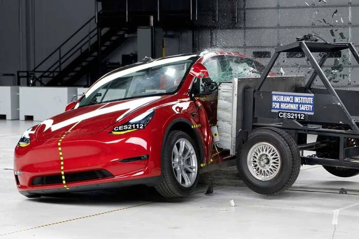 أكثر من 100 سيارة عالمية تحصل على جائزة أفضل اختيار للسلامة