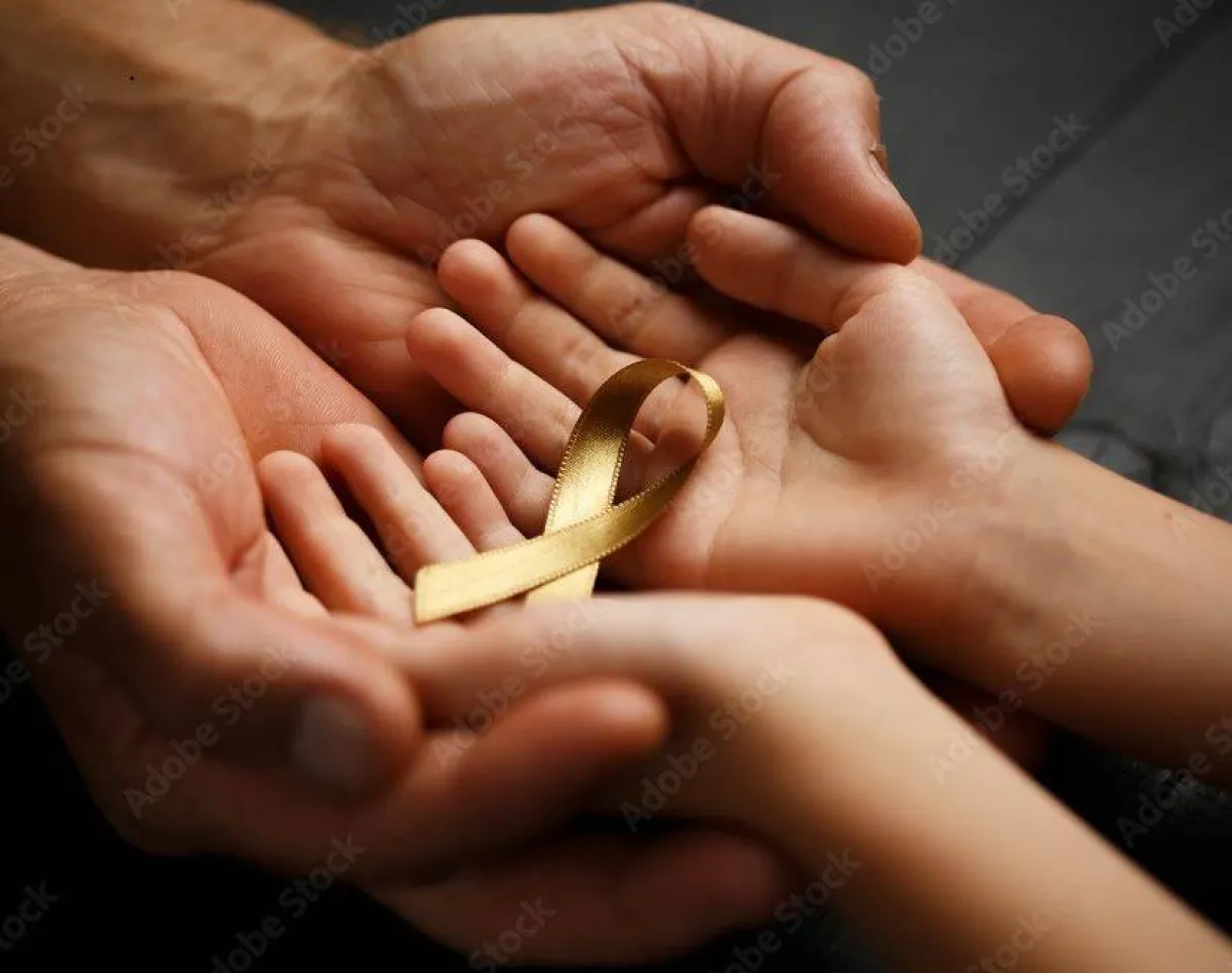 صورة لطفل مصاب بأعراض السرطان