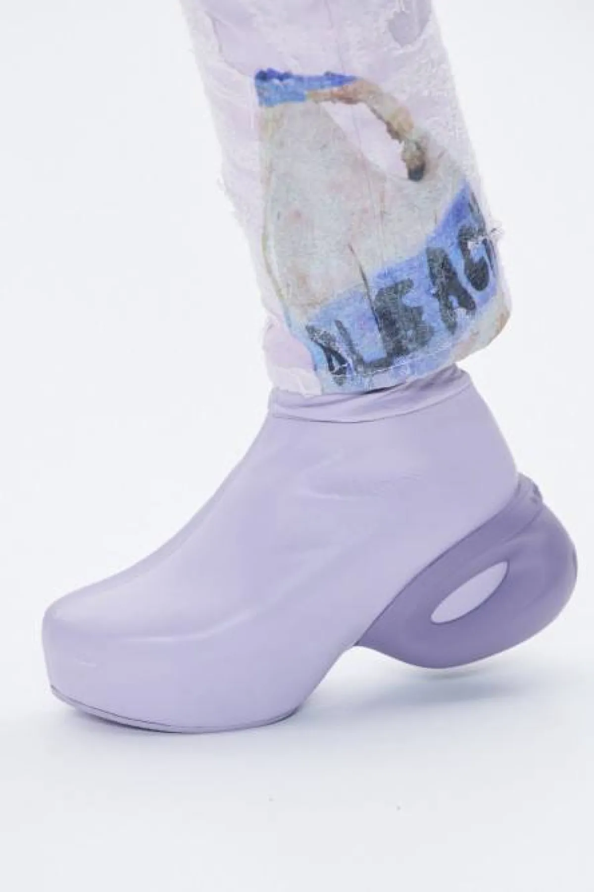 حذاء رياضي برقبة عالية من جيفنشي  Givenchy