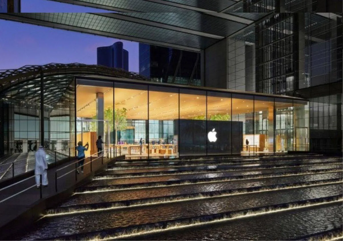 متجر آبل الجديد في جزيرة المارية 