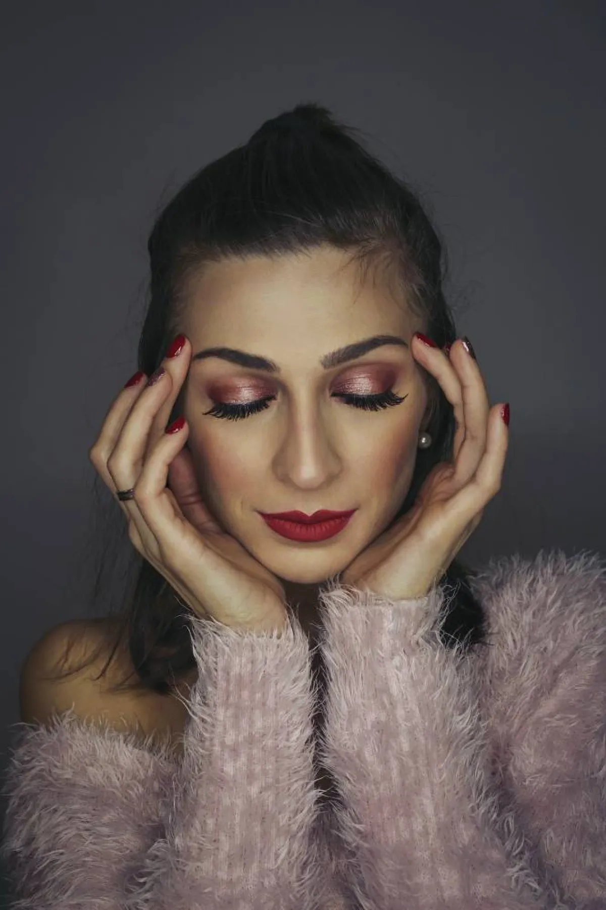 الرموش الاصطناعية قد تؤدي إلى جفاف العين