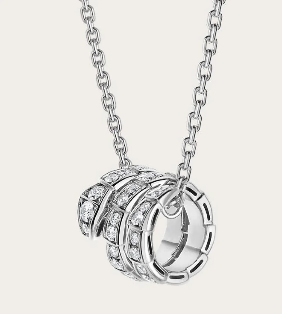 عقد سيربنتي فايبر من بولغاري Bvlgari