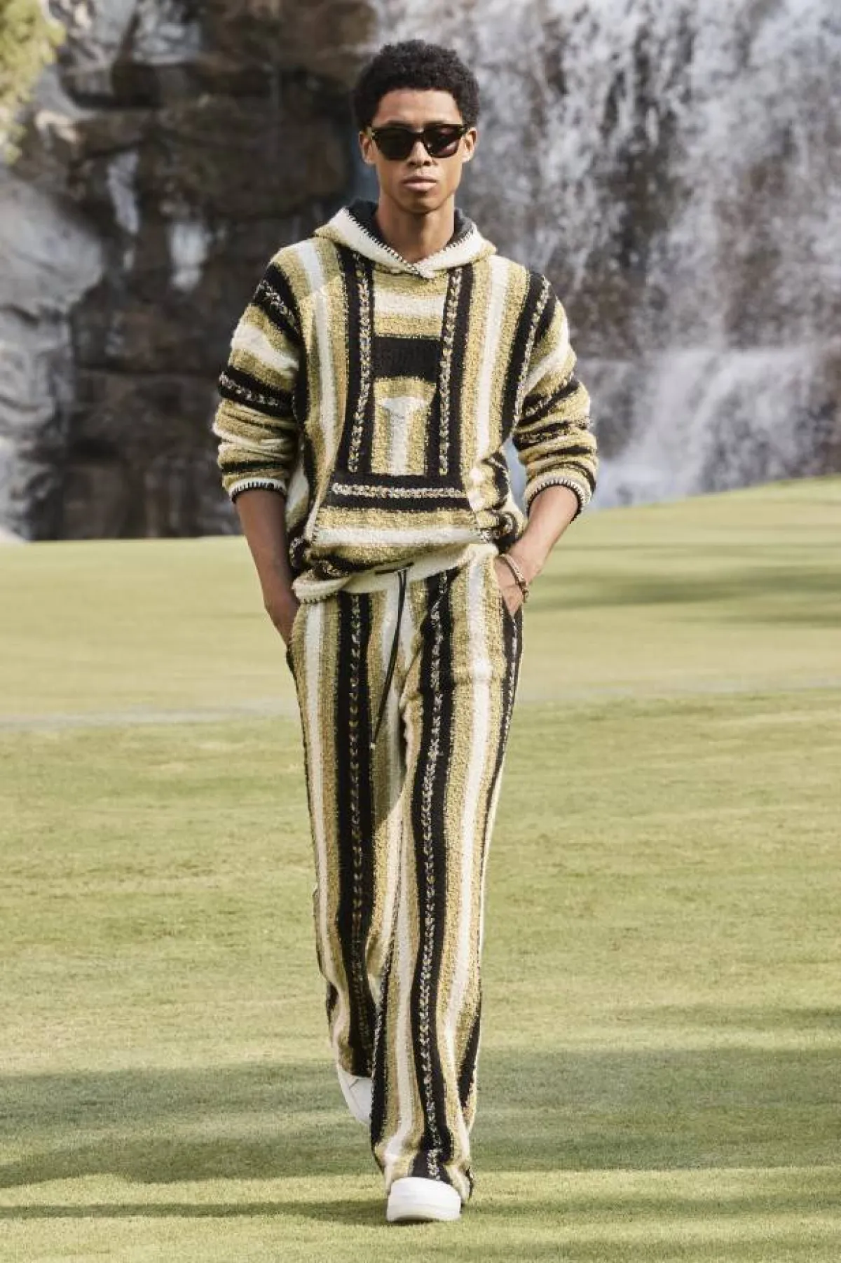 إطلالات كاجوال ومريحة للرجل