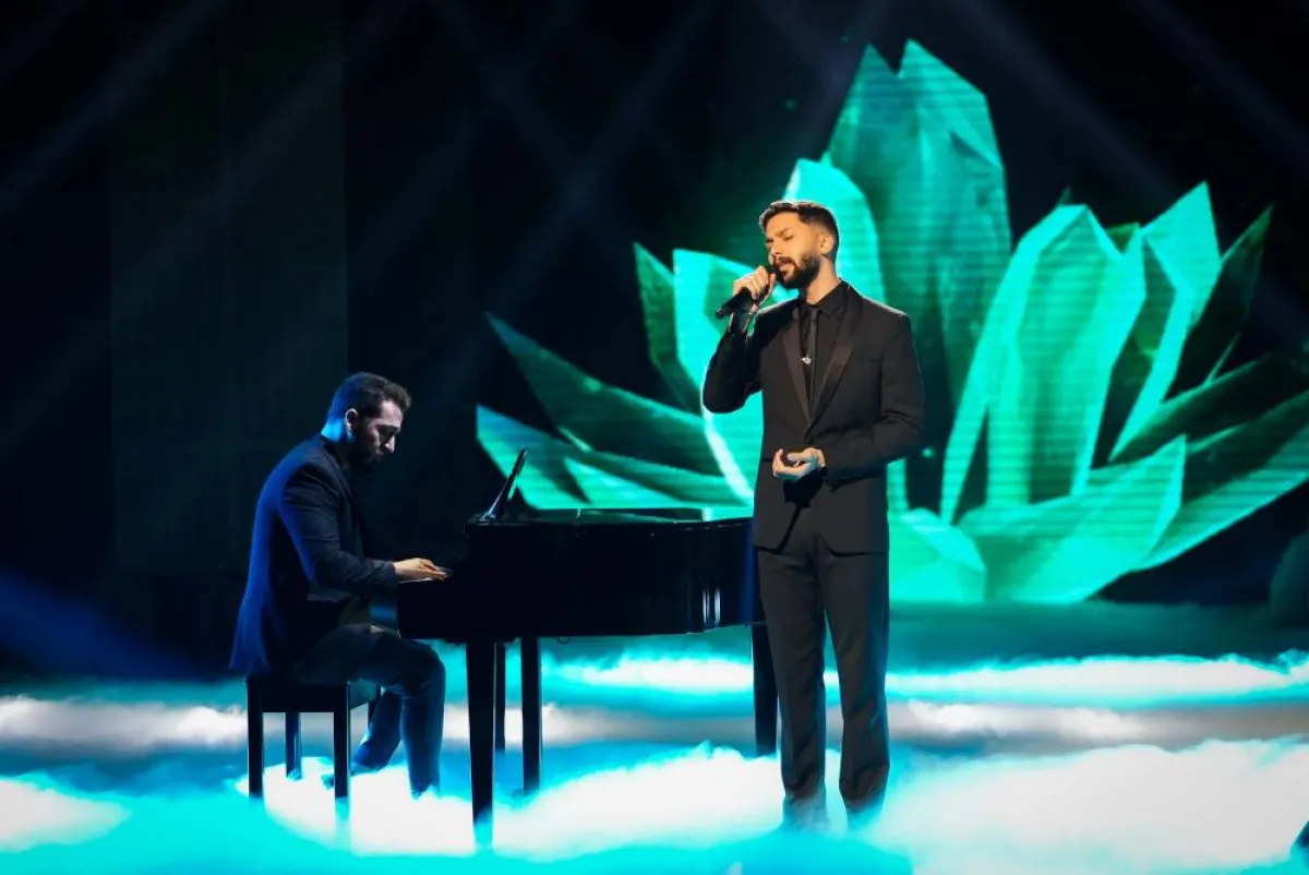 المتسابق بدر حكيم -  من ليلة الختام - الصورة  من المسؤول الإعلامي لمجموعة الـmbc