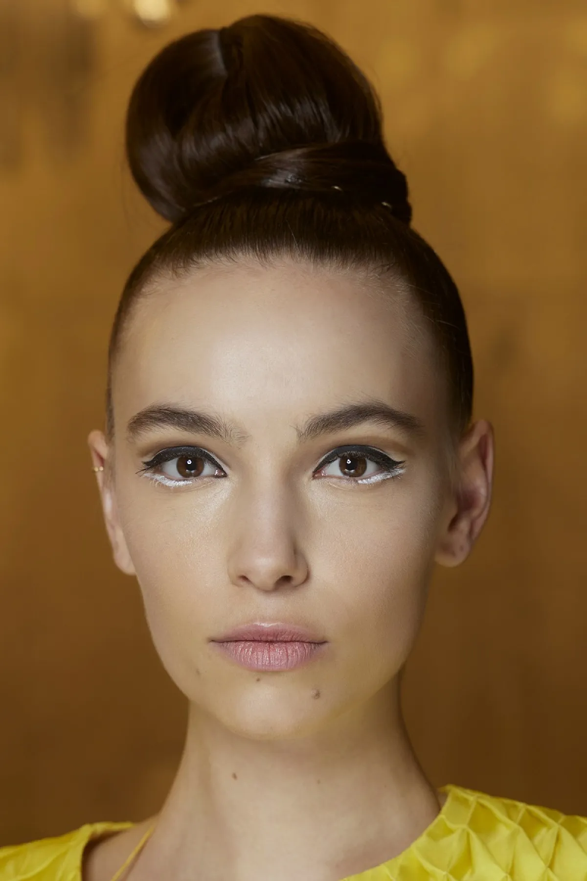 من عروض Yanina